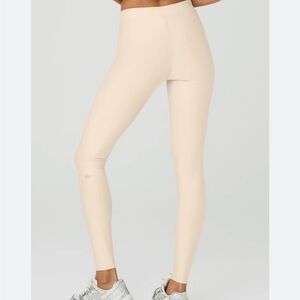 Alo yoga Airlift High-Waist All Access Legging size xs never worn!